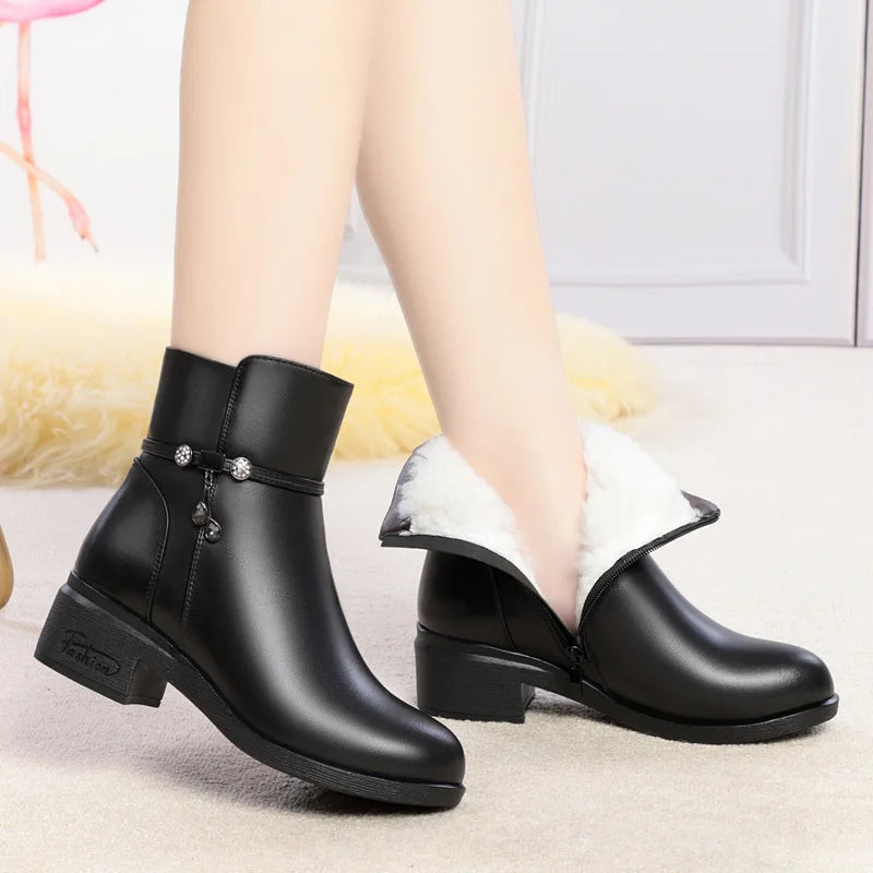 Women's Mother Female Genuien Leather Shoes Ankle Boots Winter Fur Plush Wool Warm Zipper