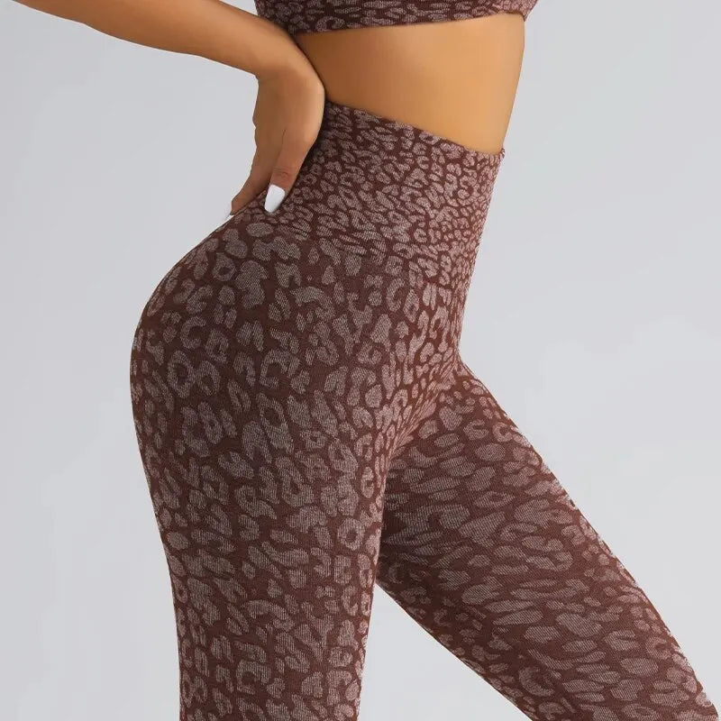 Women's Seamless Leopard Print Yoga Pants with Hip Lifting and High Waist Fitness Pants with High Elasticity