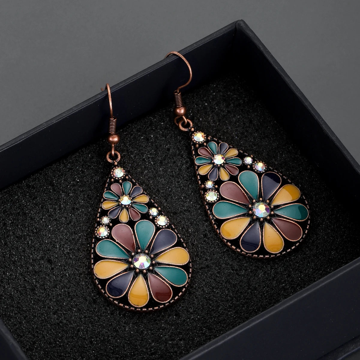 Retro Multicolor Flower Crystal Earrings for Women Boho Hollow Water Drop Pendant Earrings Girls Fashion Jewelry Gift