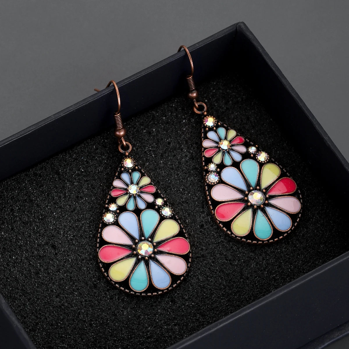 Retro Multicolor Flower Crystal Earrings for Women Boho Hollow Water Drop Pendant Earrings Girls Fashion Jewelry Gift