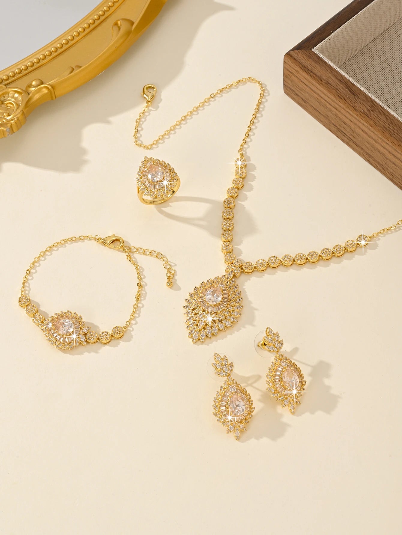 Luxury Set 4-piece 14K Gold Plated Fashion Jewelry Wedding Anniversary Gift